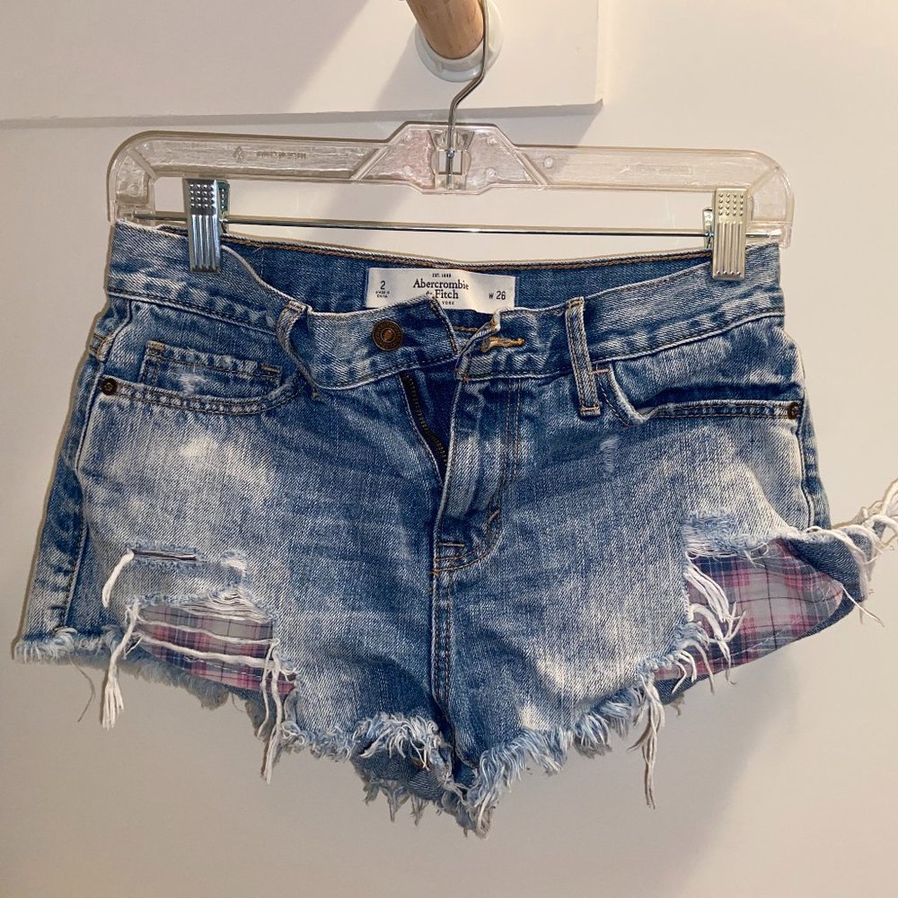 Abercrombie Ripped Jean Short with plaid pockets